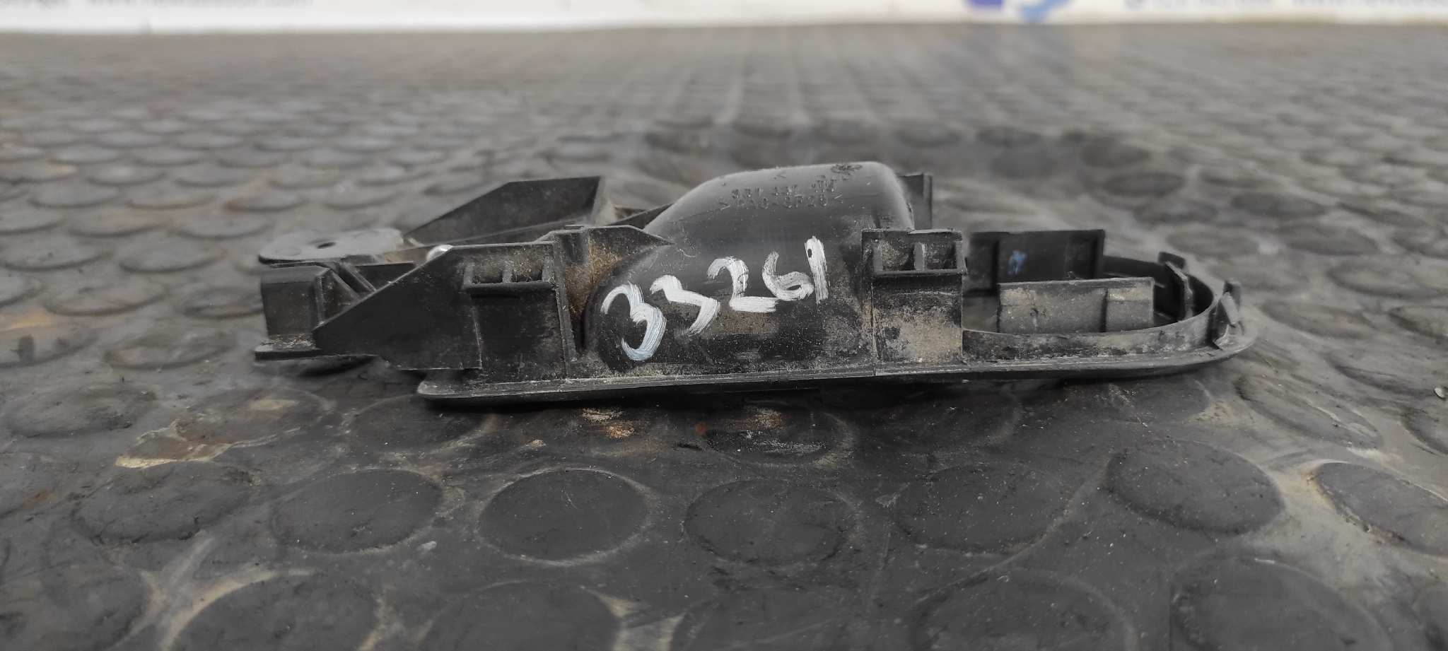 MANETA DELANTERA IZQUIERDA VOLKSWAGEN GOLF IV BERLINA (1J1) - vista 2