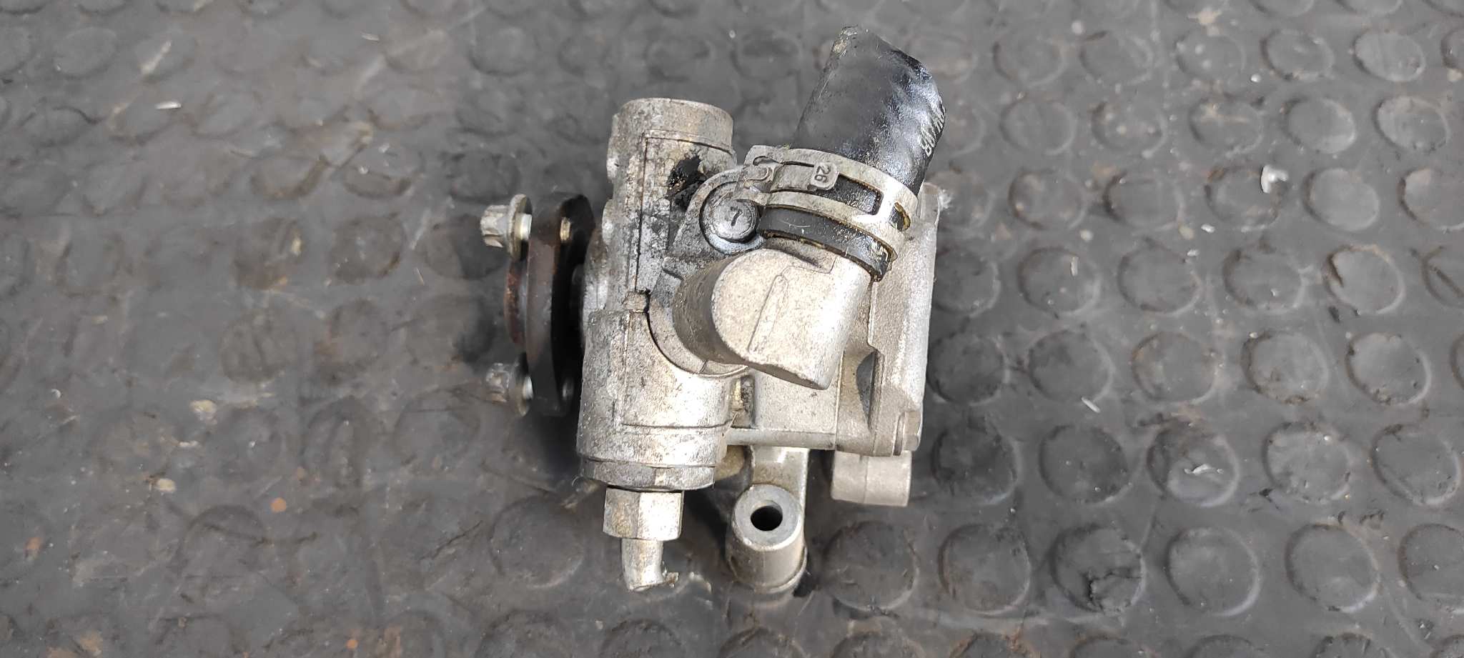 BOMBA DIRECCION MERCEDES-BENZ CLASE CLC (CL203) CLC - vista 3