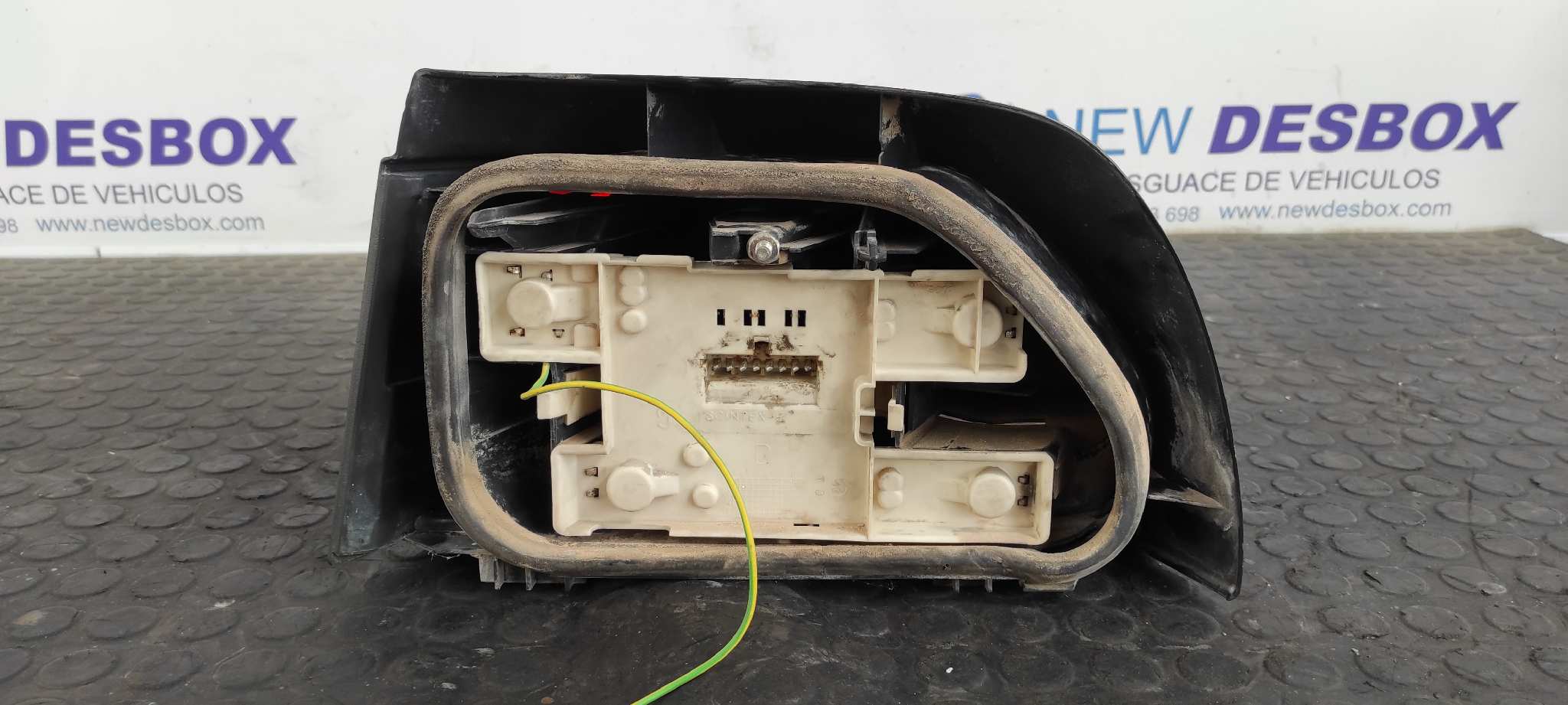 PILOTO TRASERO DERECHO RENAULT CLIO I FASE I+II (B/C57) - vista 4