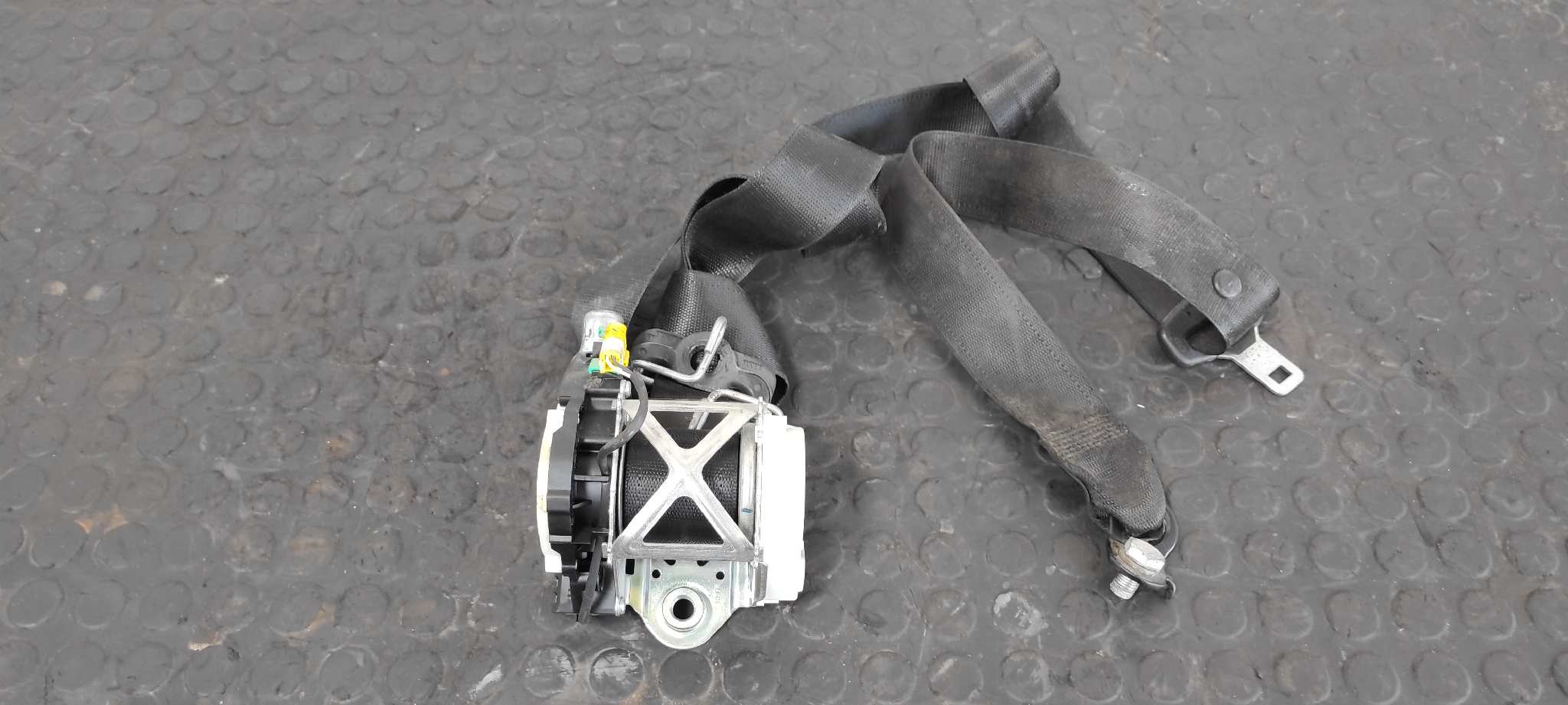 CINTURON DELANTERO DERECHO FIAT BRAVO (198)