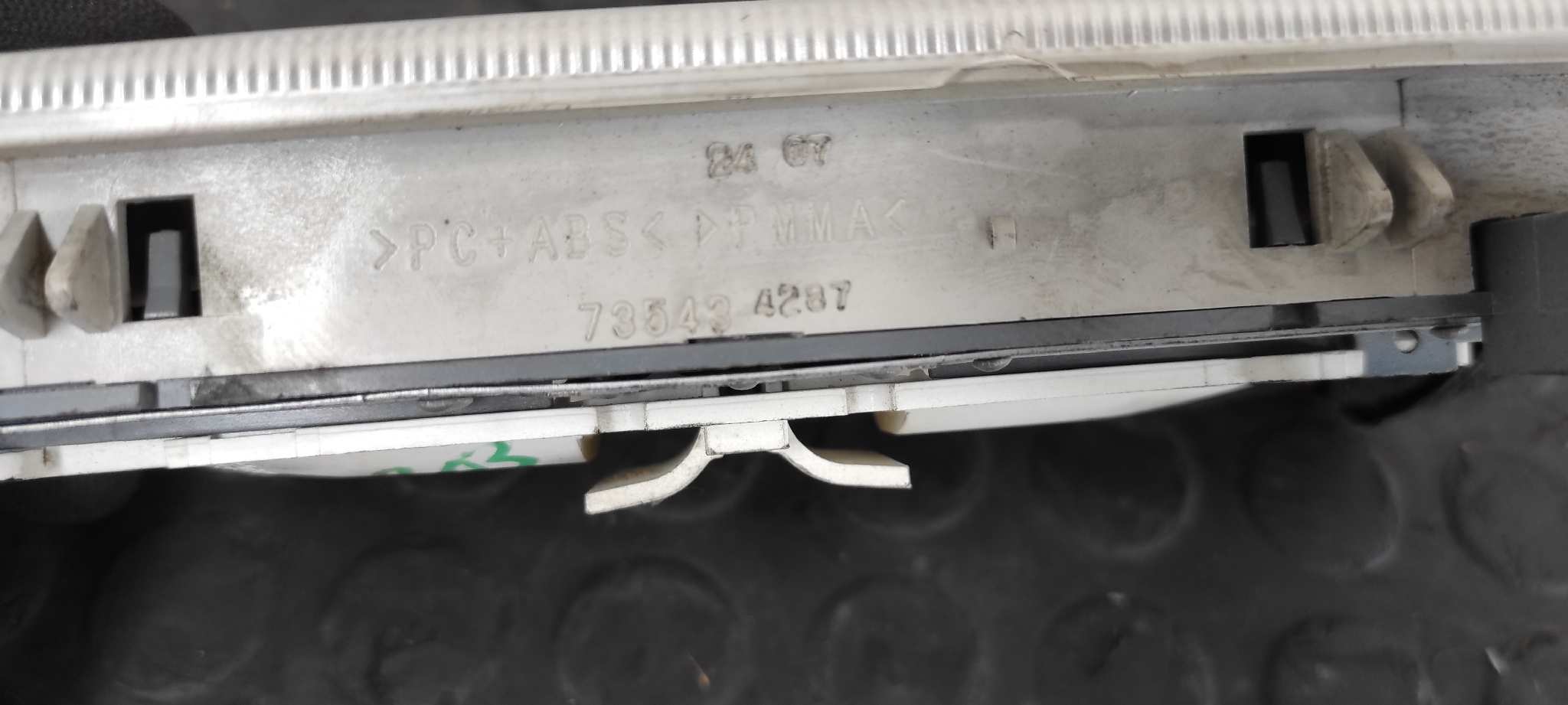 LUZ INTERIOR FIAT BRAVO (198) - vista 2