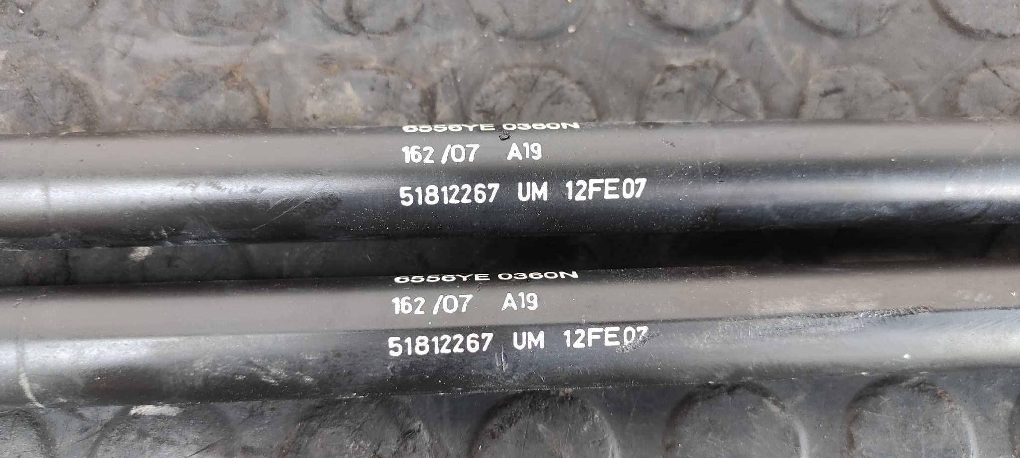 AMORTIGUADORES MALETERO / PORTON FIAT BRAVO (198) - vista 2