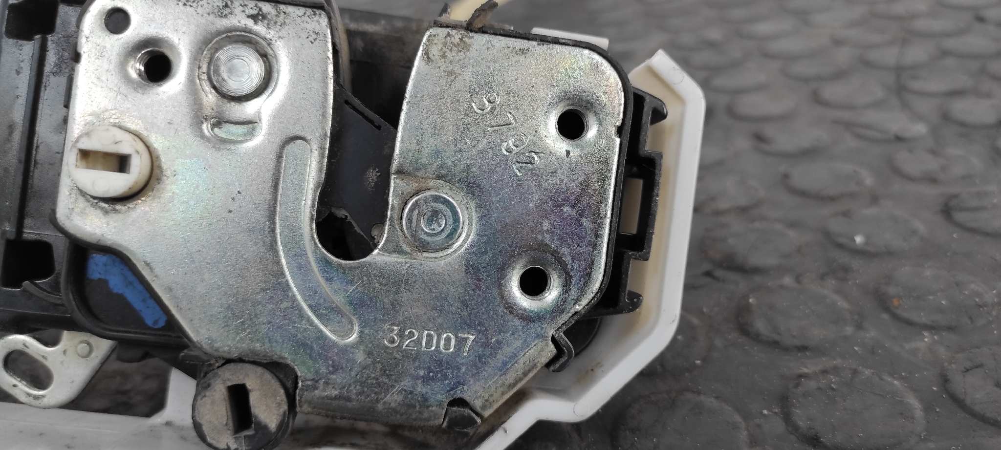 CERRADURA PUERTA TRASERA DERECHA FIAT BRAVO (198) - vista 5