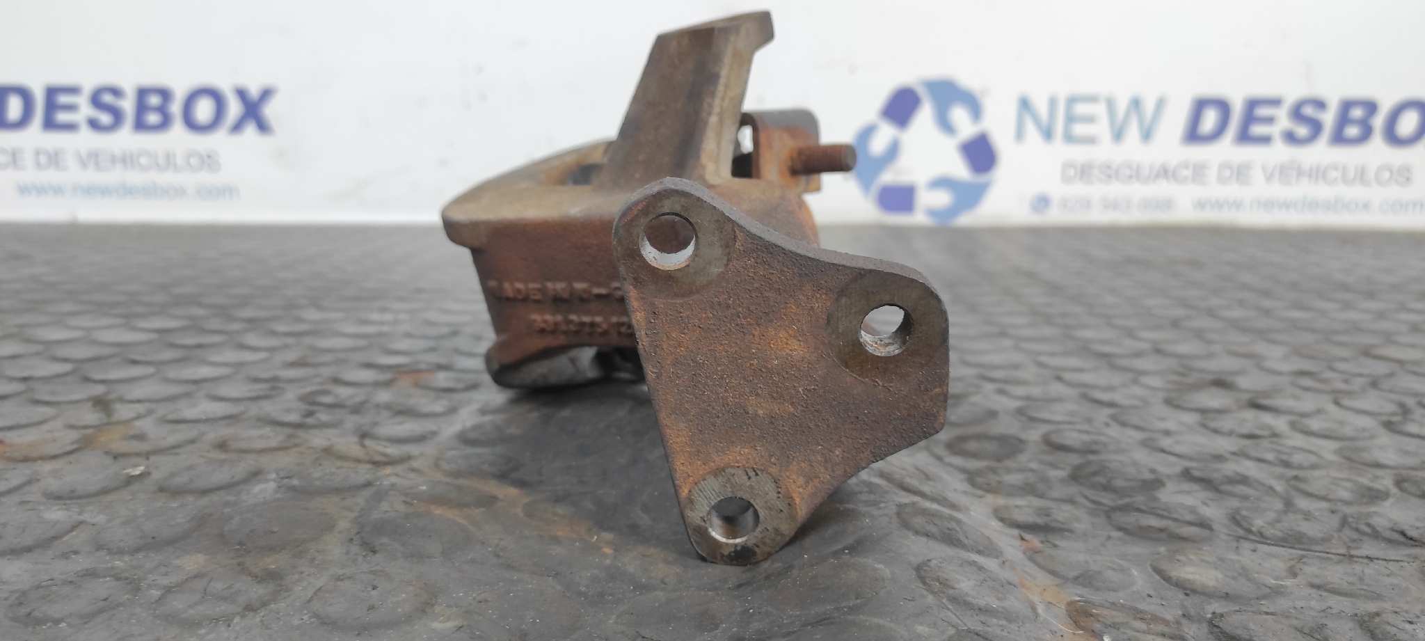 SOPORTE MOTOR PORSCHE 924 2.0 - vista 6