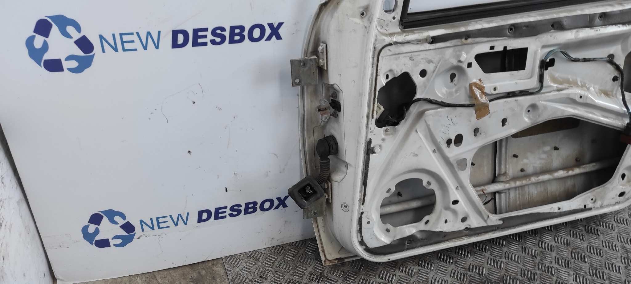 PUERTA DELANTERA DERECHA CITROEN BERLINGO - vista 3