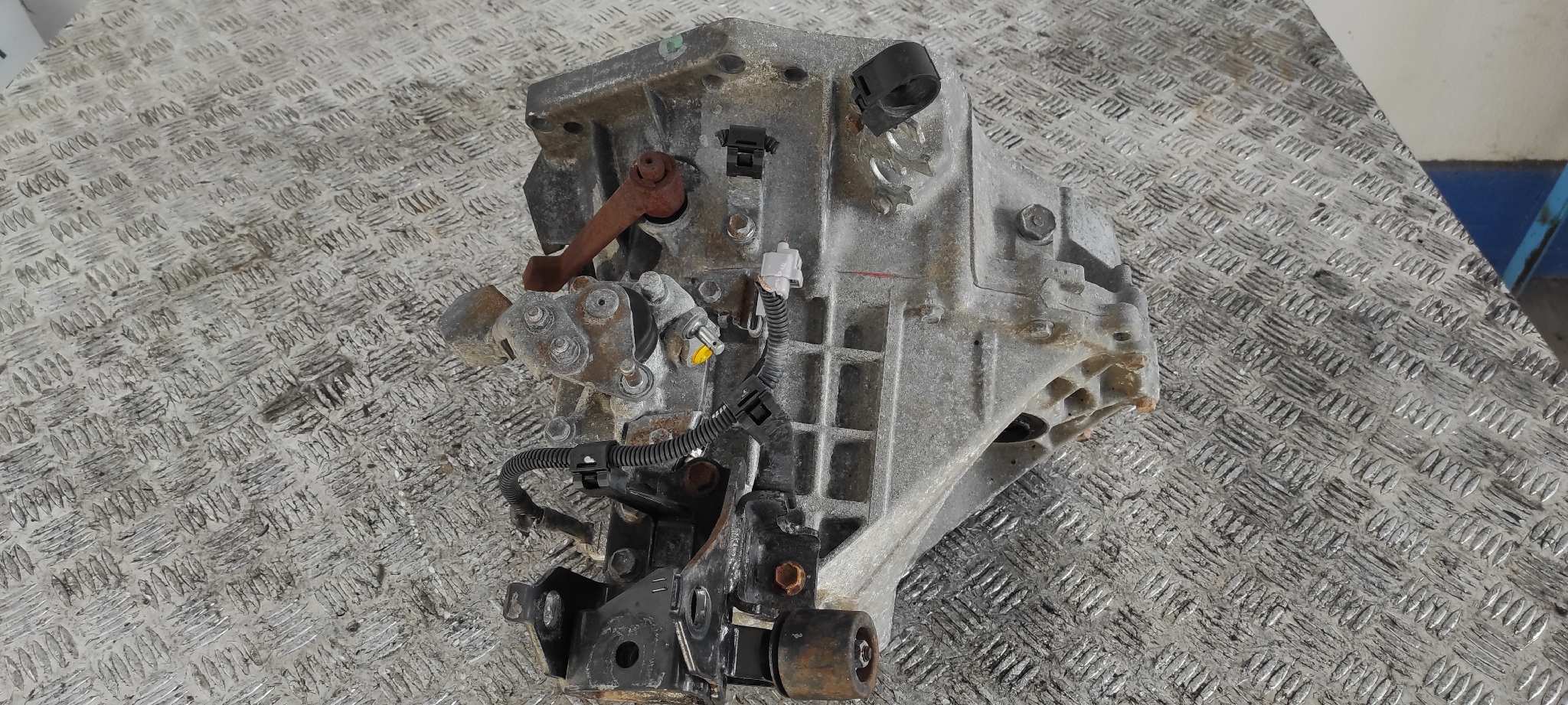 CAJA CAMBIOS TOYOTA YARIS (KSP9/SCP9/NLP9) - vista 5