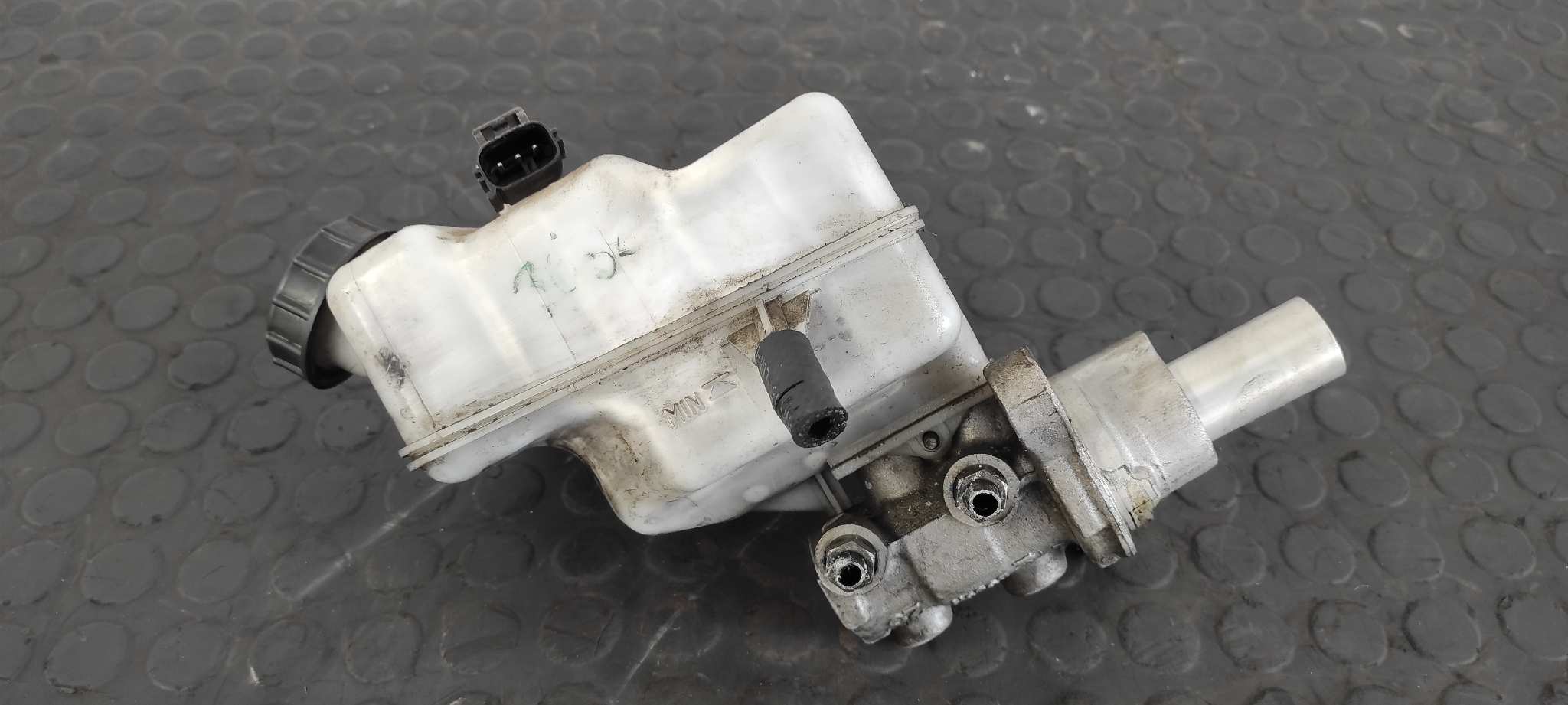 BOMBA FRENO FORD TRANSIT CAJA ABIERTA '06 - vista 3