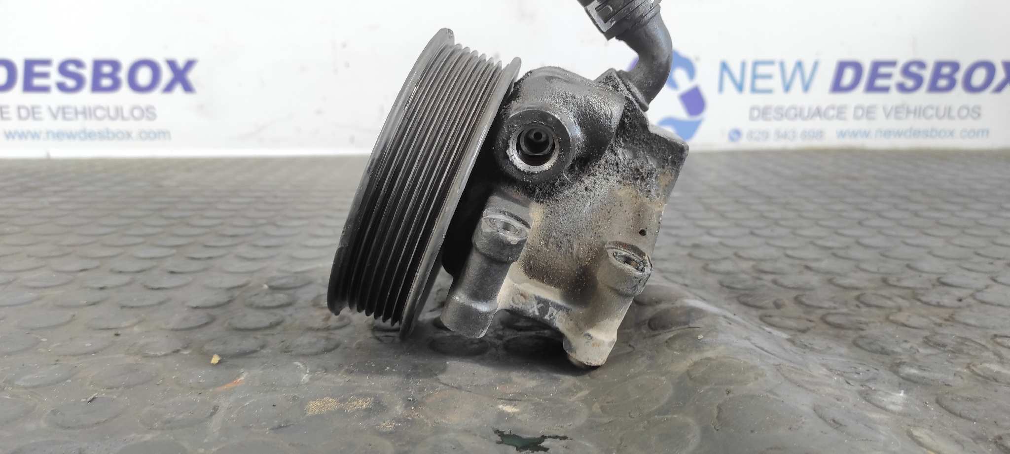 BOMBA DIRECCION FORD TRANSIT CAJA ABIERTA '06 - vista 2