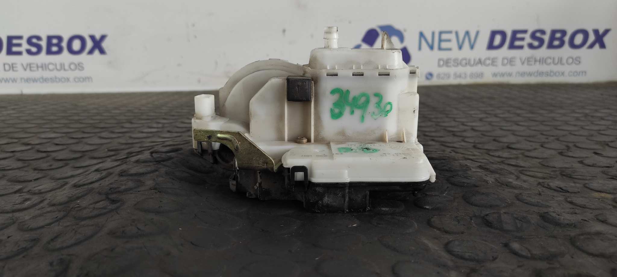 CERRADURA PUERTA DELANTERA DERECHA VOLKSWAGEN POLO BERLINA (6N2)