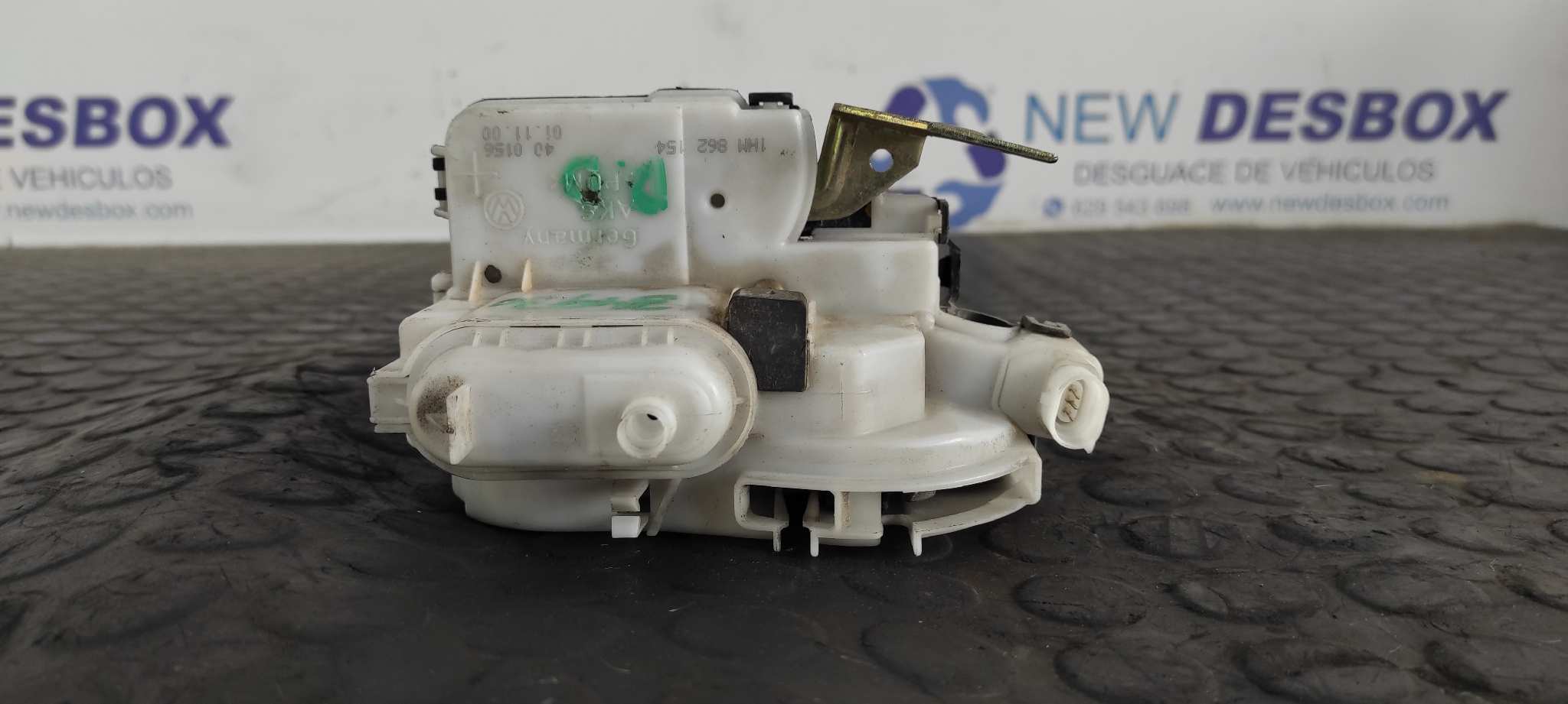 CERRADURA PUERTA DELANTERA DERECHA VOLKSWAGEN POLO BERLINA (6N2) - vista 4