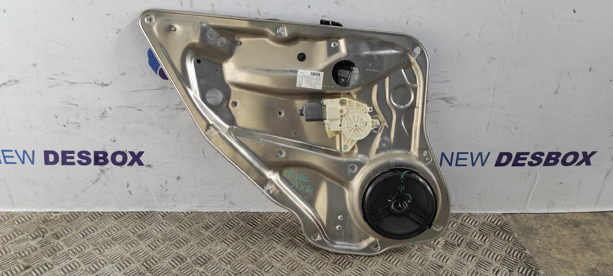 ELEVALUNAS TRASERO IZQUIERDO MERCEDES-BENZ CLASE C (W204) BERLINA - vista 4