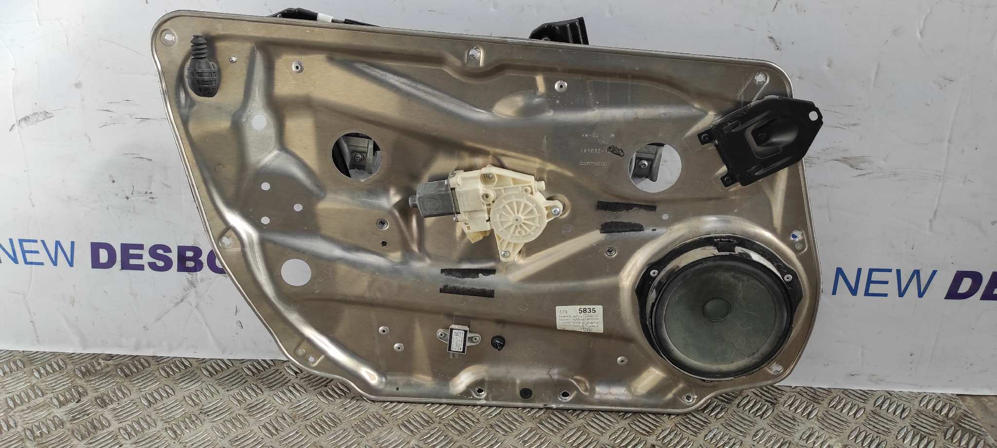 ELEVALUNAS DELANTERO IZQUIERDO MERCEDES-BENZ CLASE C (W204) BERLINA - vista 4