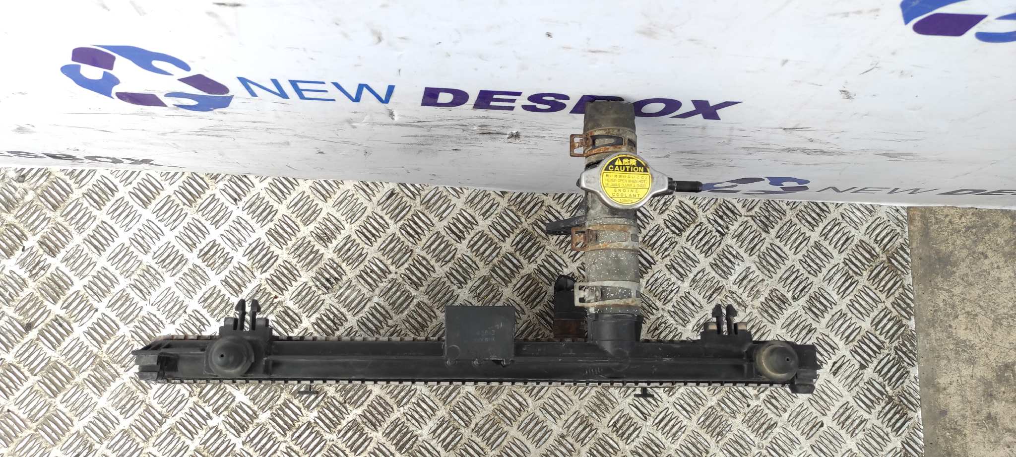 RADIADOR AGUA TOYOTA YARIS (KSP9/SCP9/NLP9) - vista 2