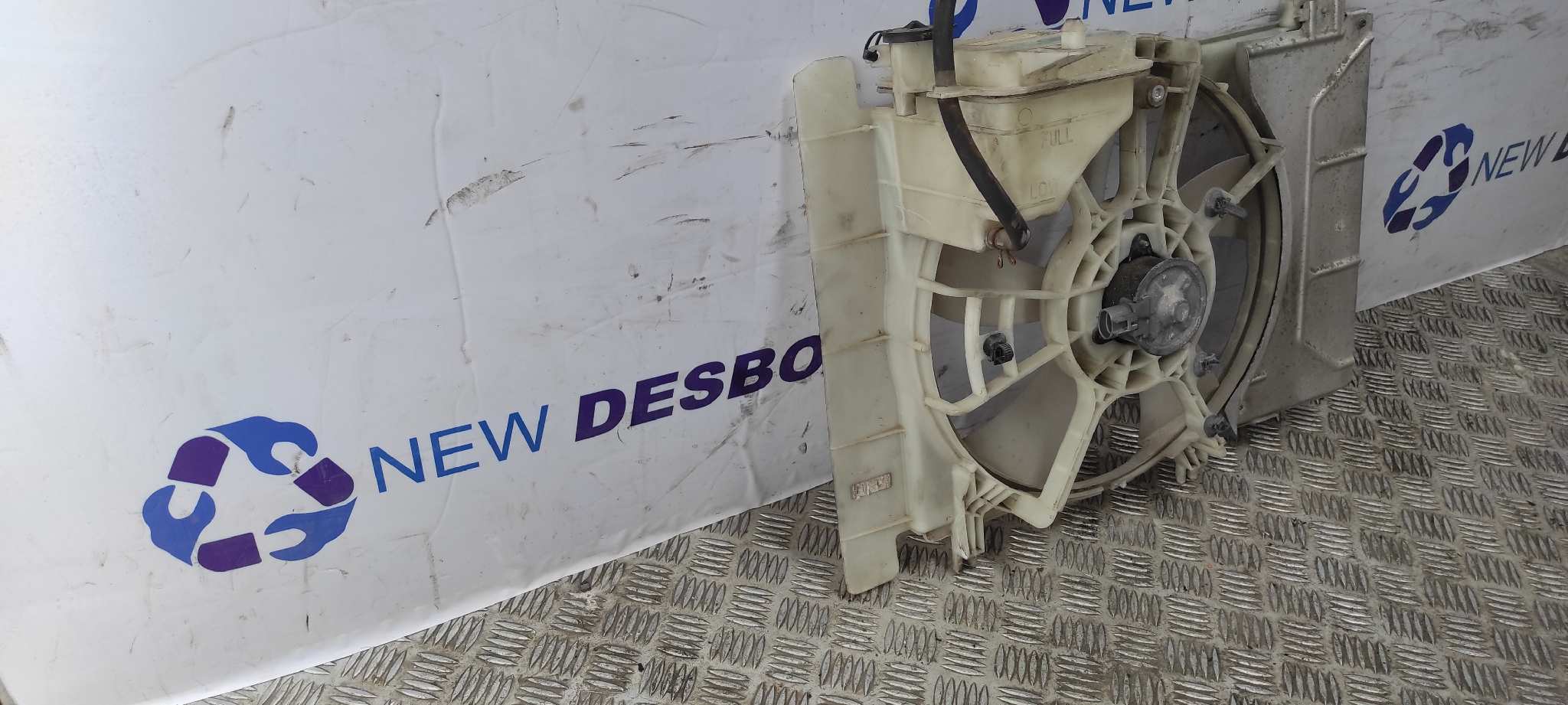 ELECTROVENTILADOR TOYOTA YARIS (KSP9/SCP9/NLP9) - vista 2