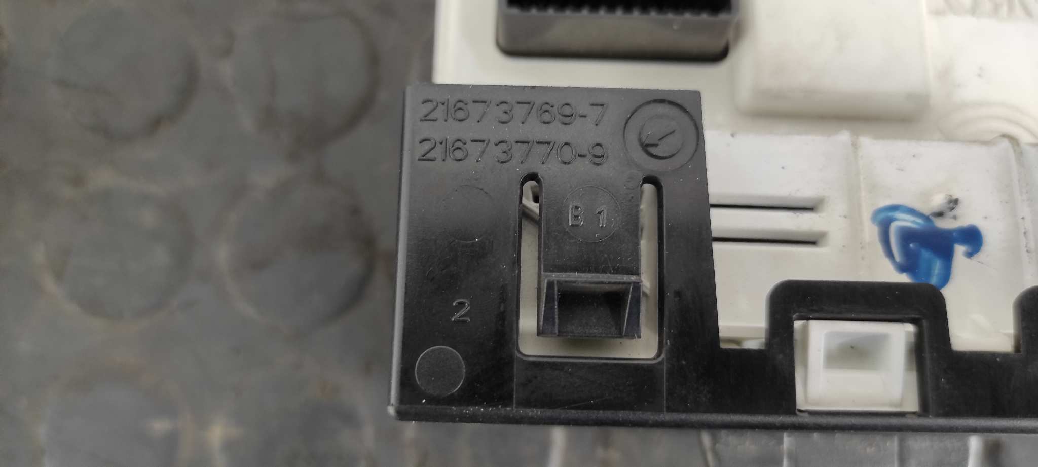 PANTALLA MULTIFUNCION RENAULT MEGANE II - vista 5