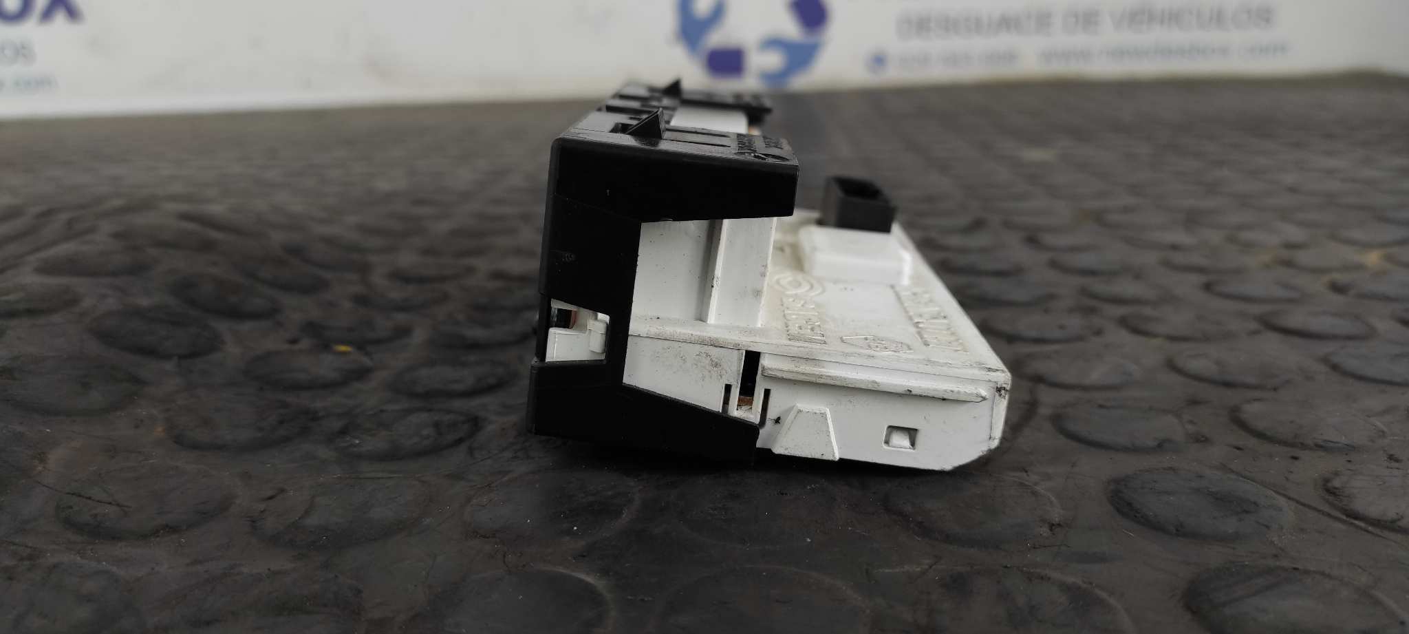 PANTALLA MULTIFUNCION RENAULT MEGANE II - vista 4