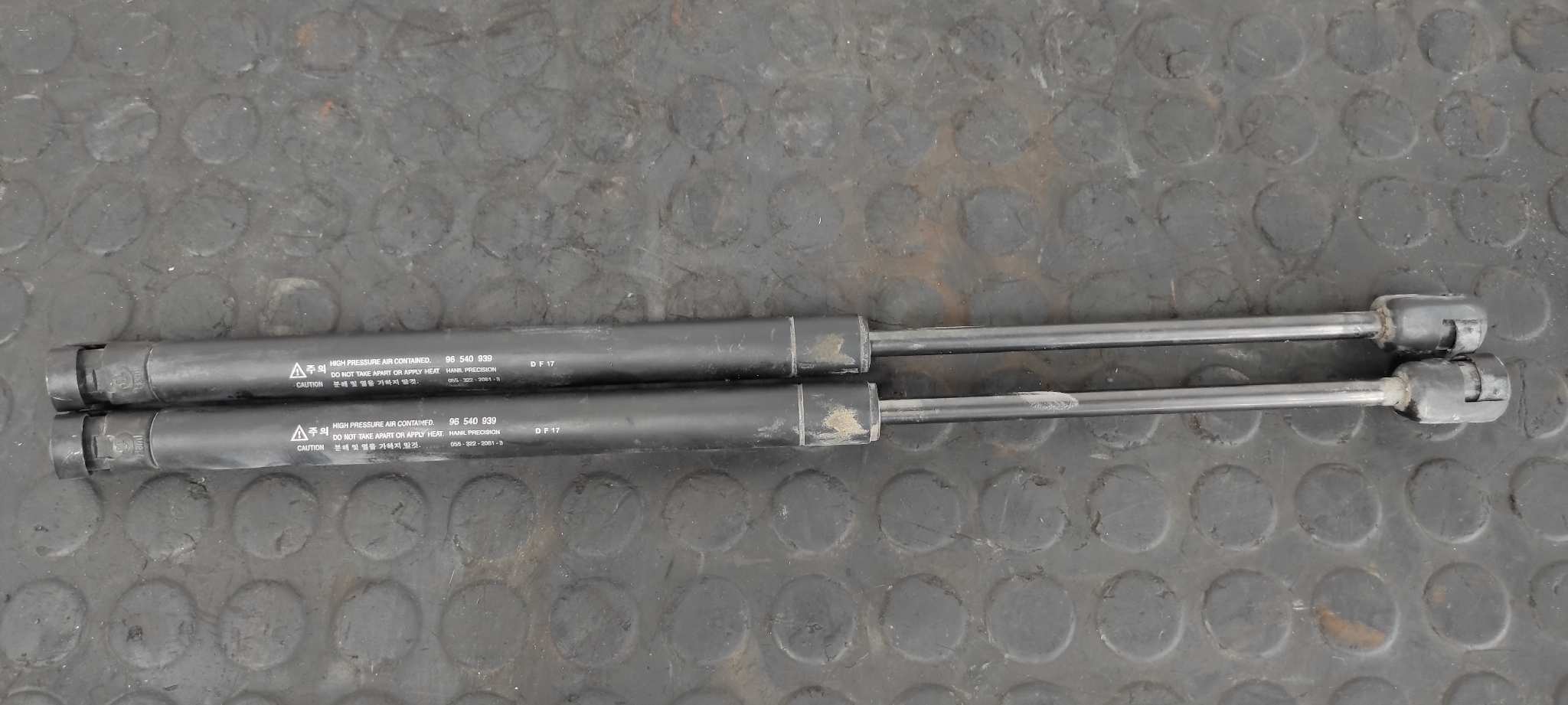 AMORTIGUADORES MALETERO / PORTON CHEVROLET KALOS