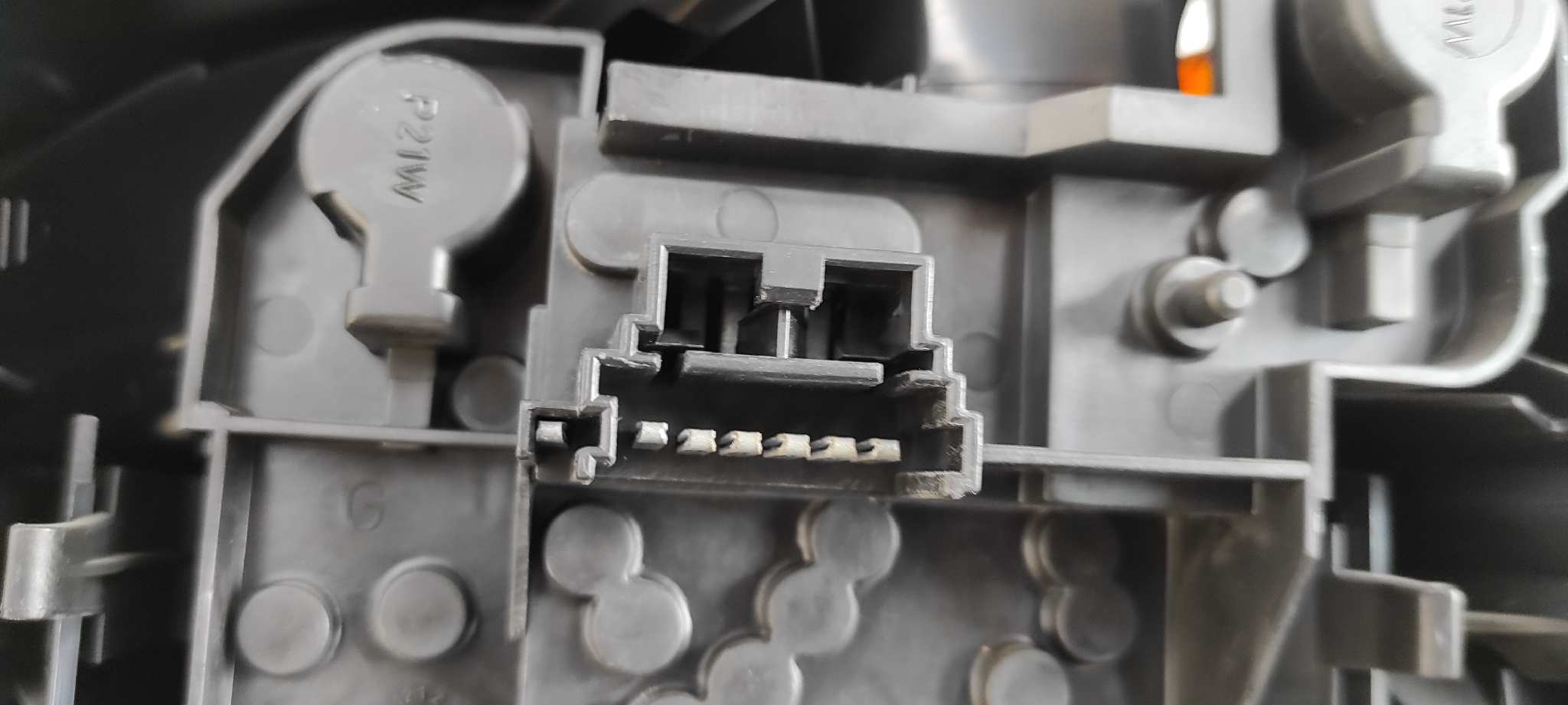 PILOTO TRASERO IZQUIERDO RENAULT MEGANE I FASE 2 GANDTOUR (KA..) - vista 2