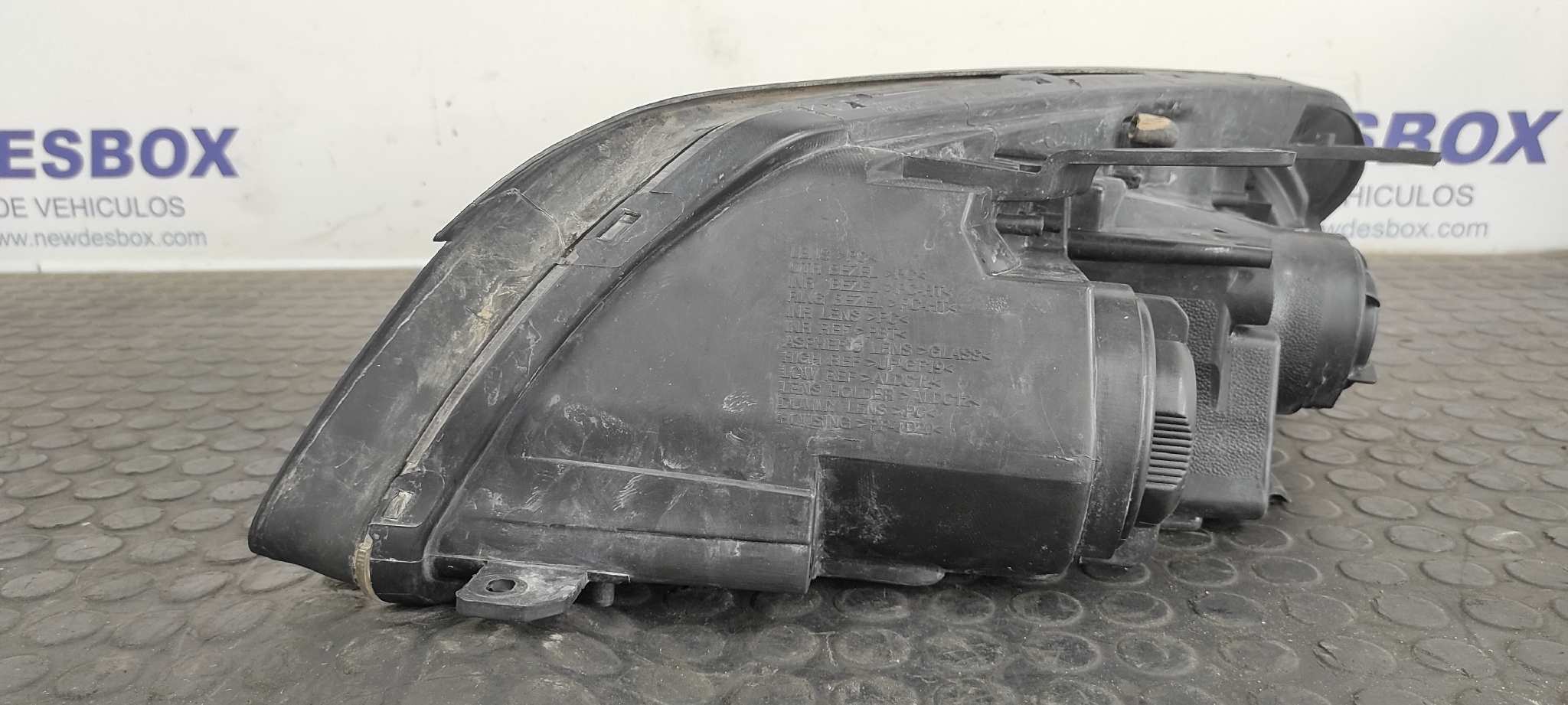 FARO DERECHO CHEVROLET CAPTIVA - vista 4