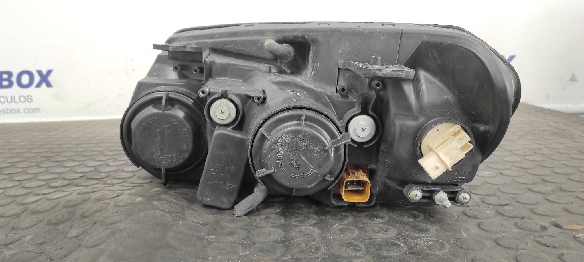 FARO DERECHO CHEVROLET CAPTIVA - vista 6
