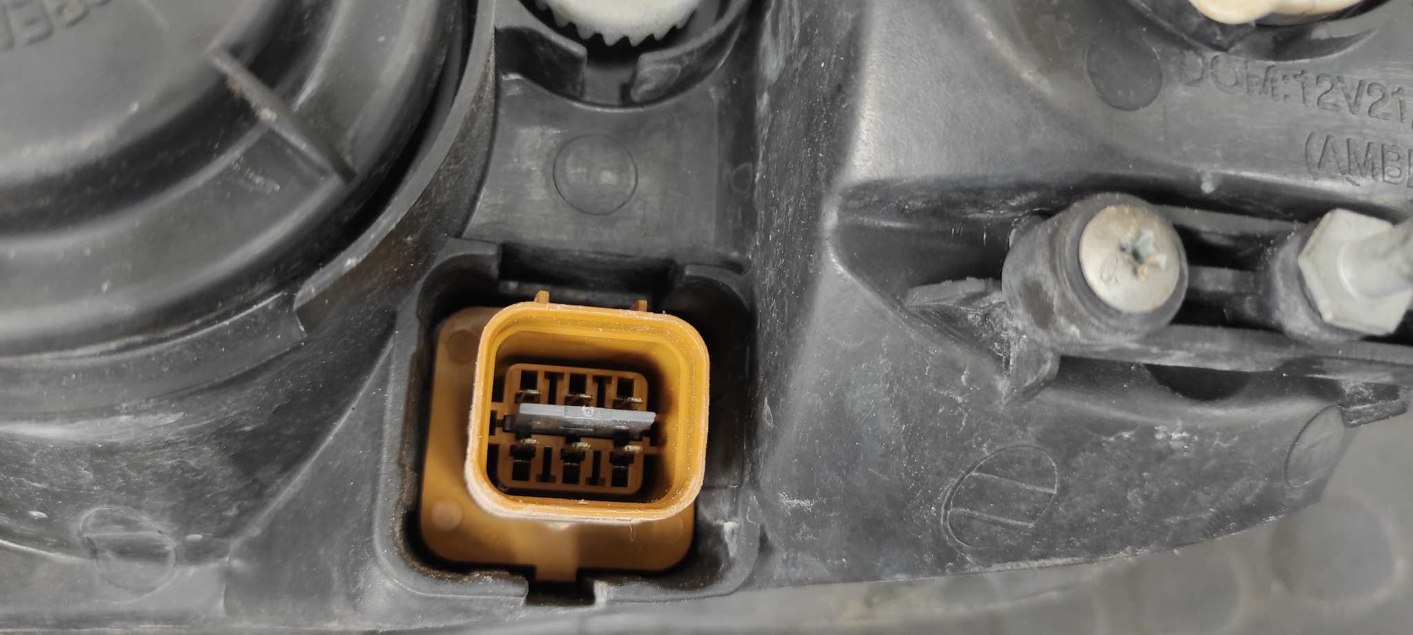 FARO DERECHO CHEVROLET CAPTIVA - vista 11