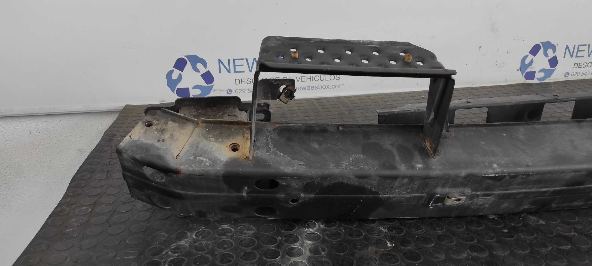 REFUERZO PARAGOLPES DELANTERO FORD TRANSIT CAJA ABIERTA '06 - vista 6