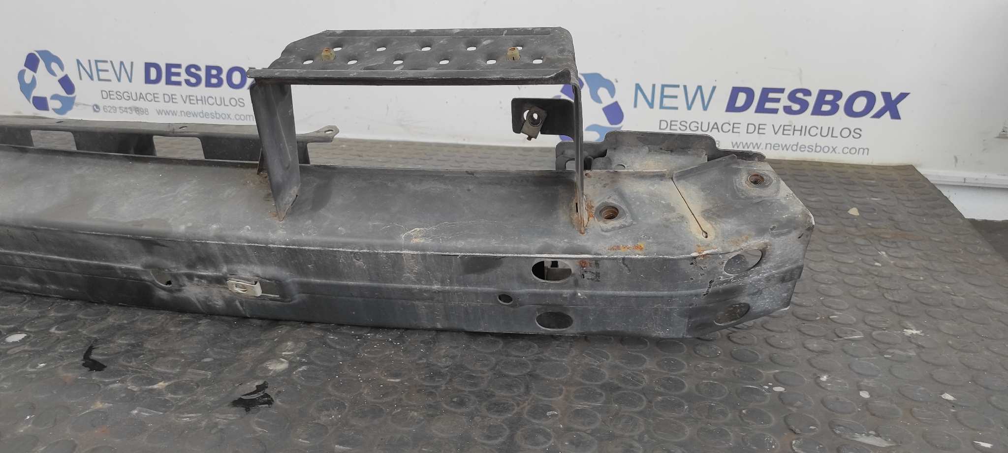 REFUERZO PARAGOLPES DELANTERO FORD TRANSIT CAJA ABIERTA '06 - vista 3