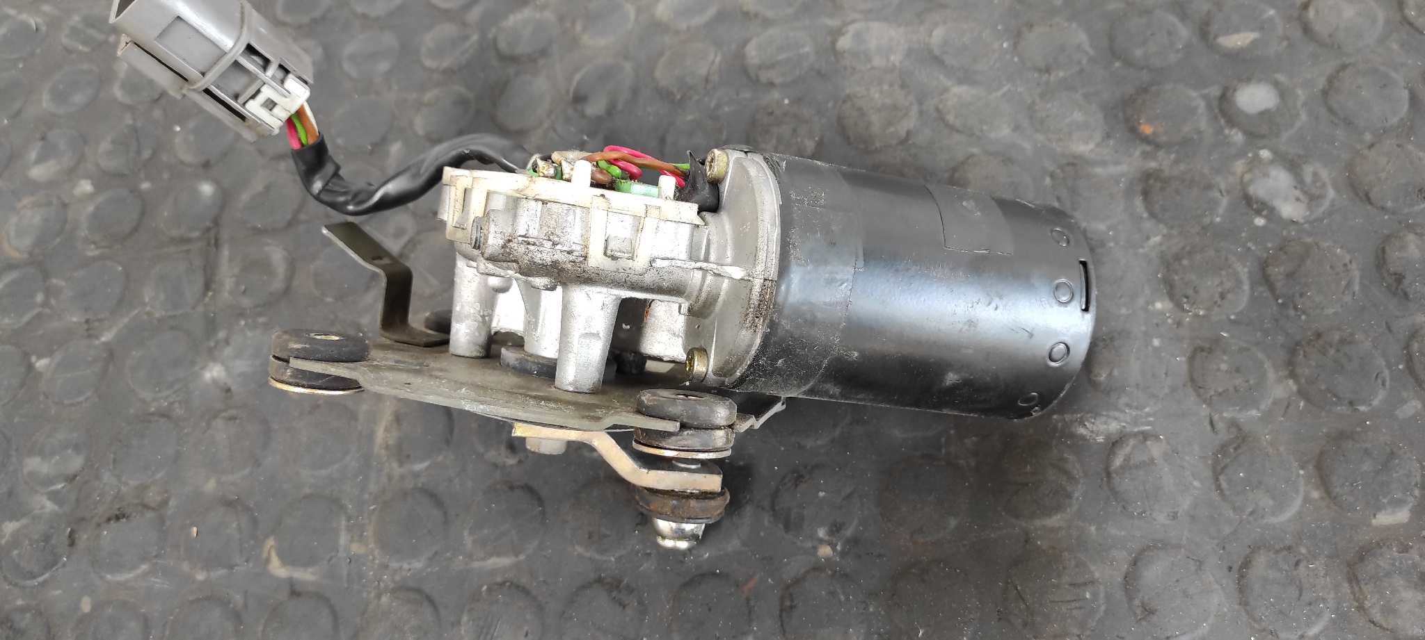 MOTOR LIMPIA DELANTERO NISSAN TERRANO/TERRANO.II (R20) - vista 3