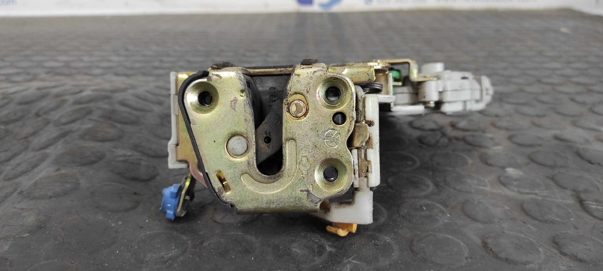 CERRADURA PUERTA DELANTERA IZQUIERDA NISSAN TERRANO/TERRANO.II (R20) - vista 5