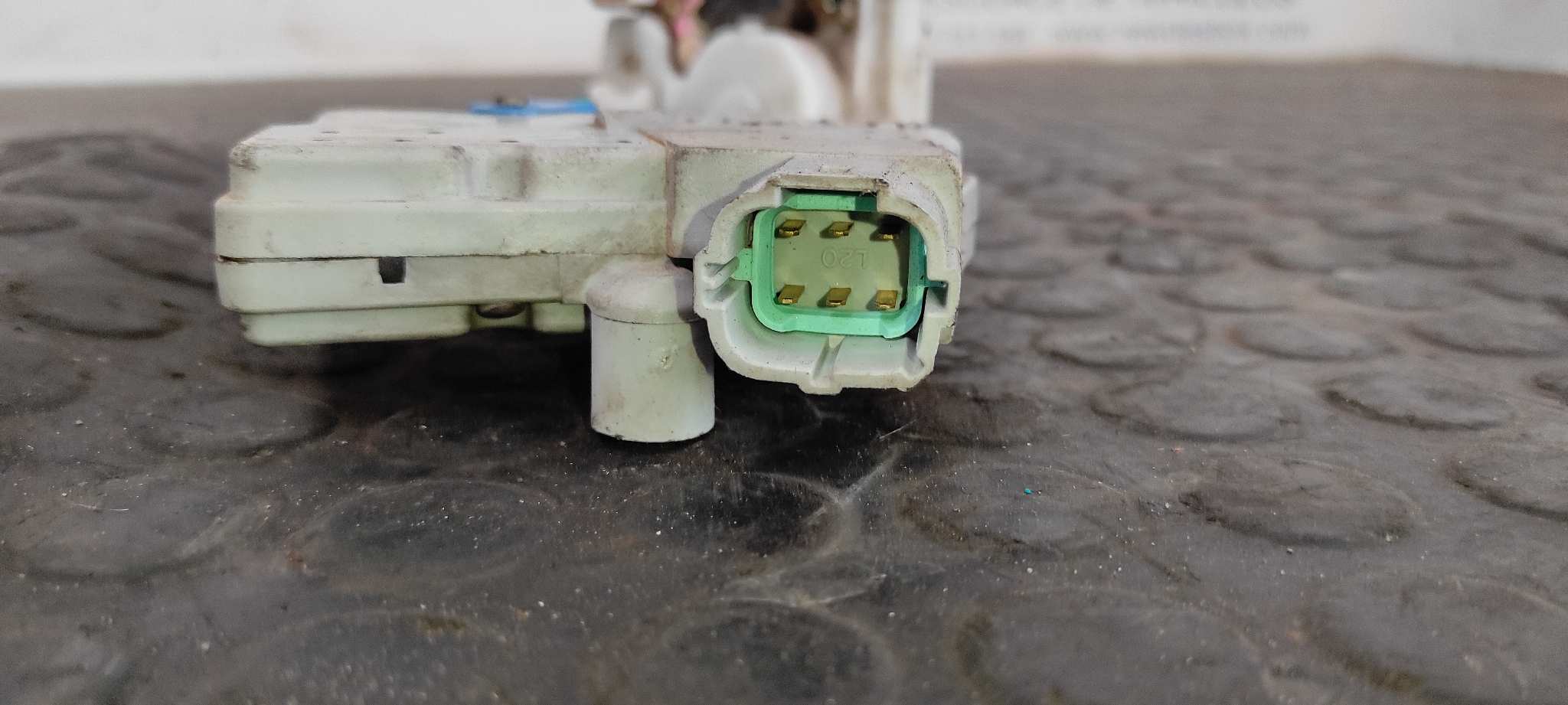 CERRADURA PUERTA DELANTERA IZQUIERDA NISSAN TERRANO/TERRANO.II (R20) - vista 4