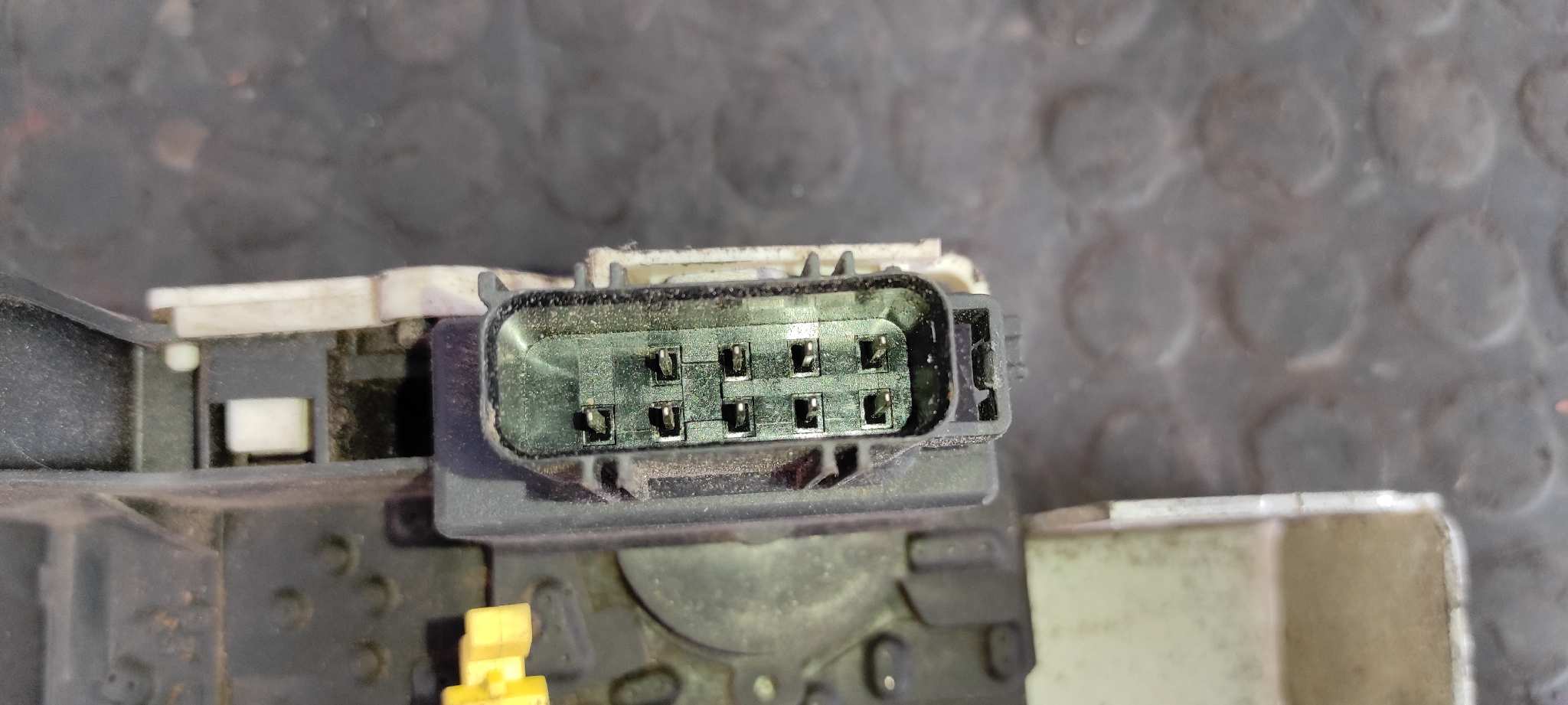 CERRADURA PUERTA DELANTERA DERECHA FORD TRANSIT CAJA ABIERTA '06 - vista 5