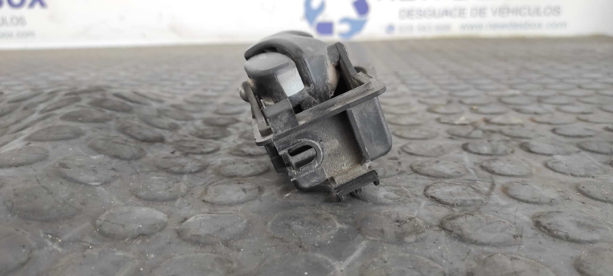 MANETA INTERIOR DELANTERA DERECHA FORD TRANSIT CAJA ABIERTA '06 - vista 4