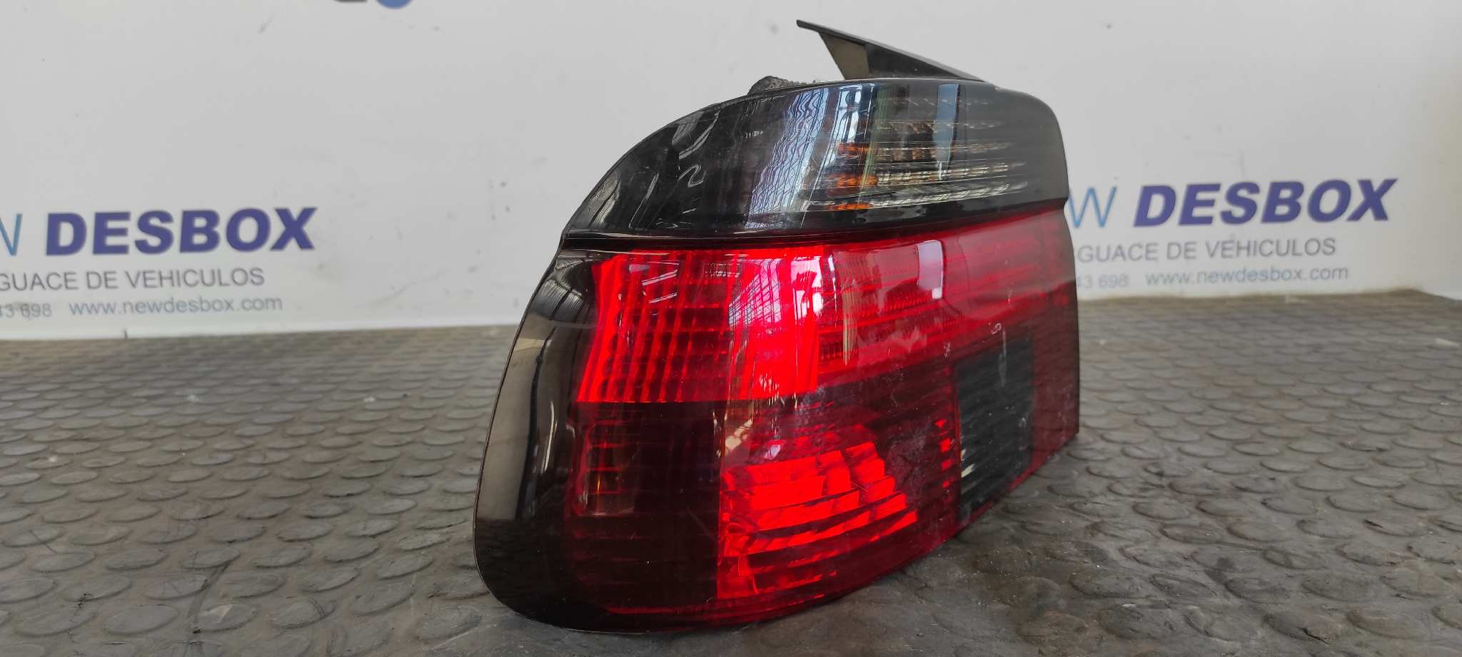 PILOTO TRASERO IZQUIERDO BMW SERIE 5 BERLINA (E39) - vista 9