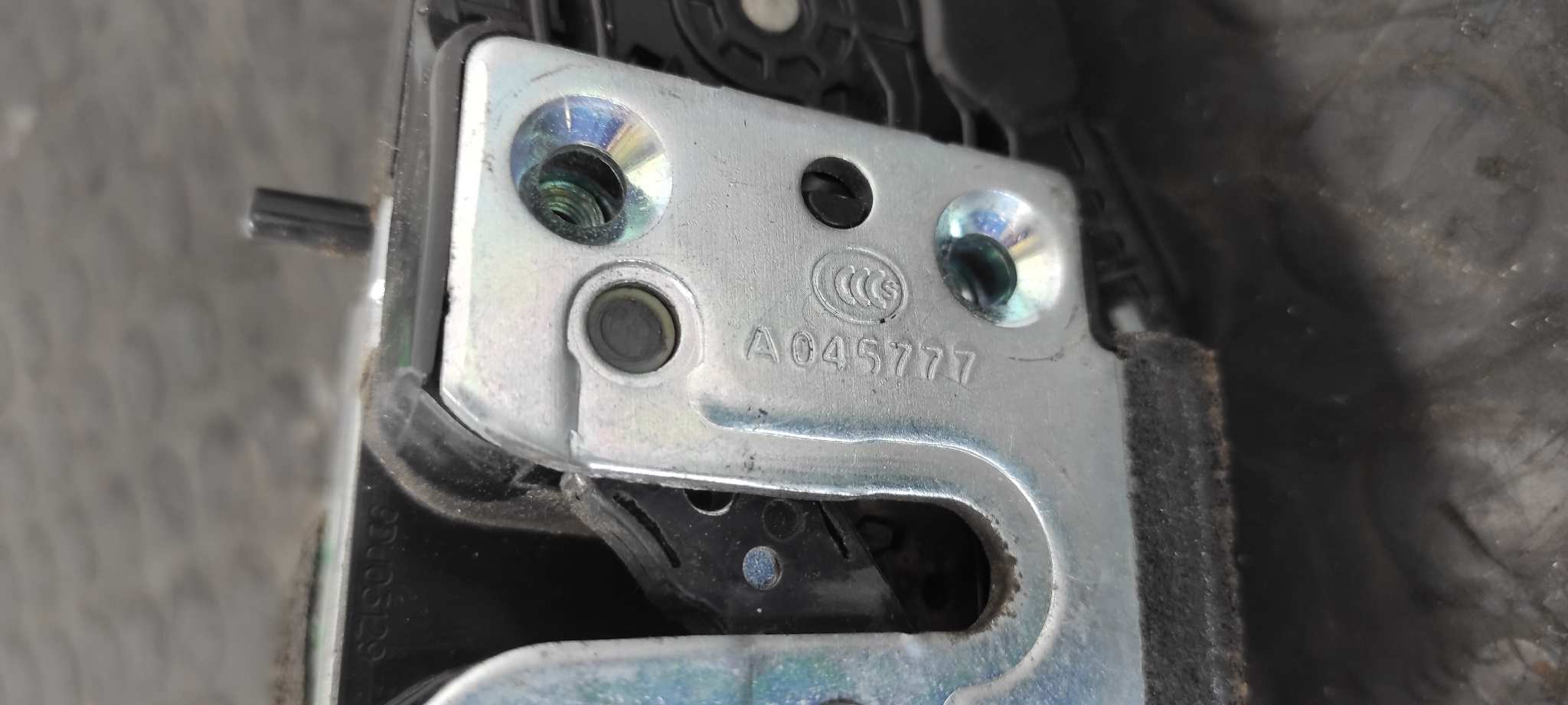 CERRADURA PUERTA TRASERA IZQUIERDA KIA SOUL - vista 3