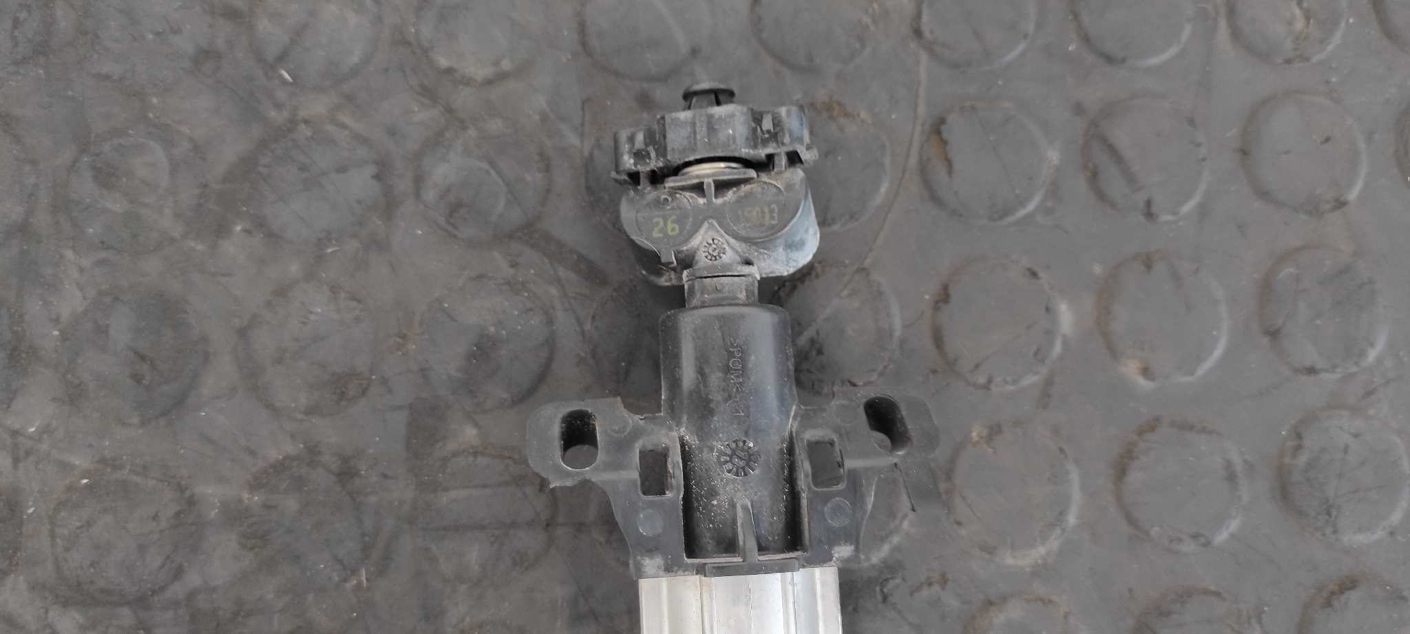 LAVAFAROS  DERECHO  FORD GRAND C-MAX - vista 5