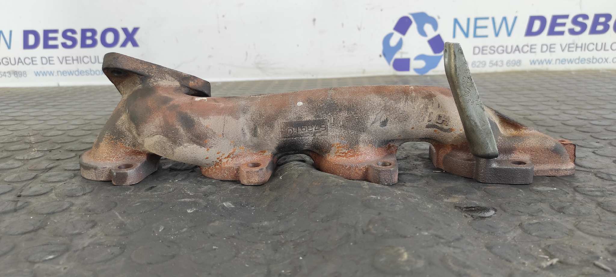 COLECTOR ESCAPE MERCEDES-BENZ CLASE C (W204) BERLINA - vista 3