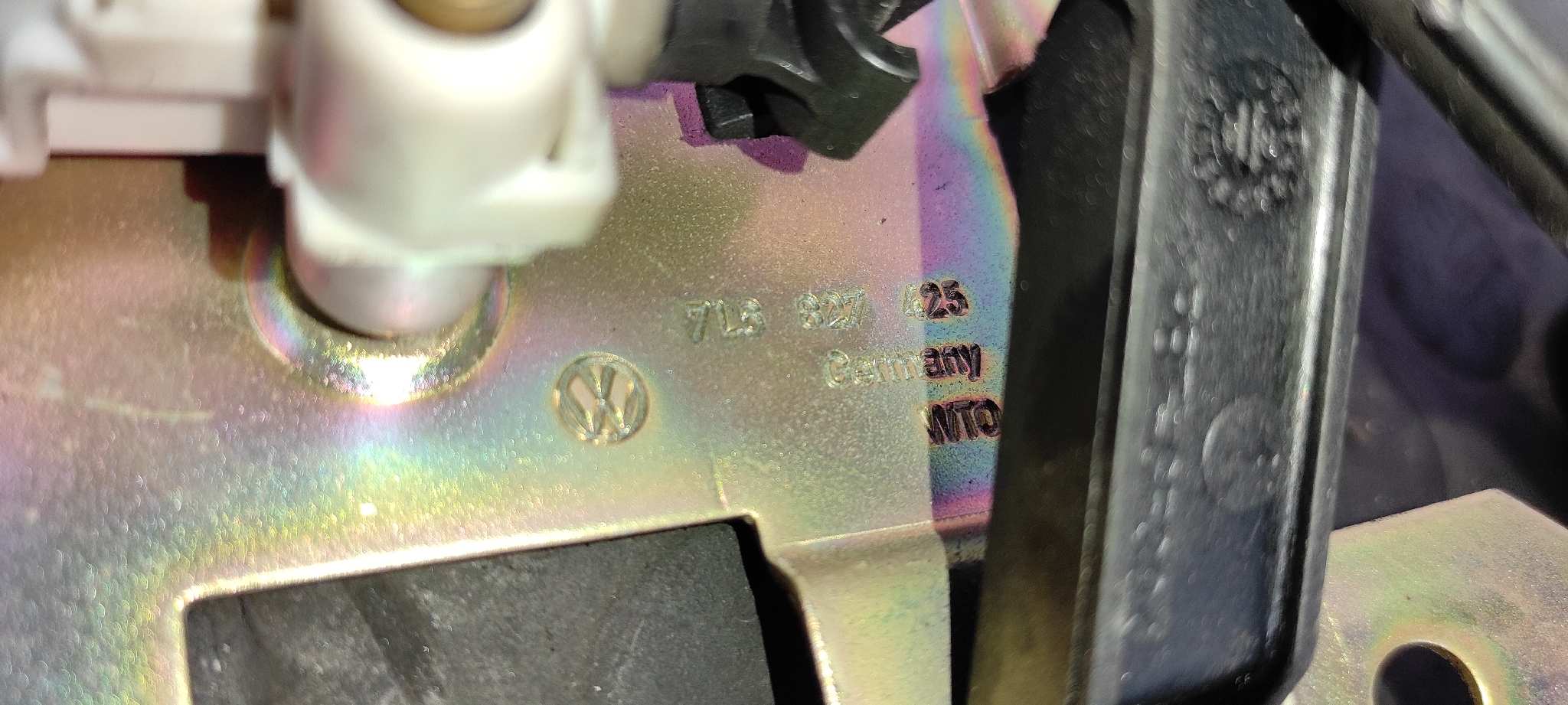 CERRADURA MALETERO / PORTON VOLKSWAGEN TOUAREG (7LA) - vista 9