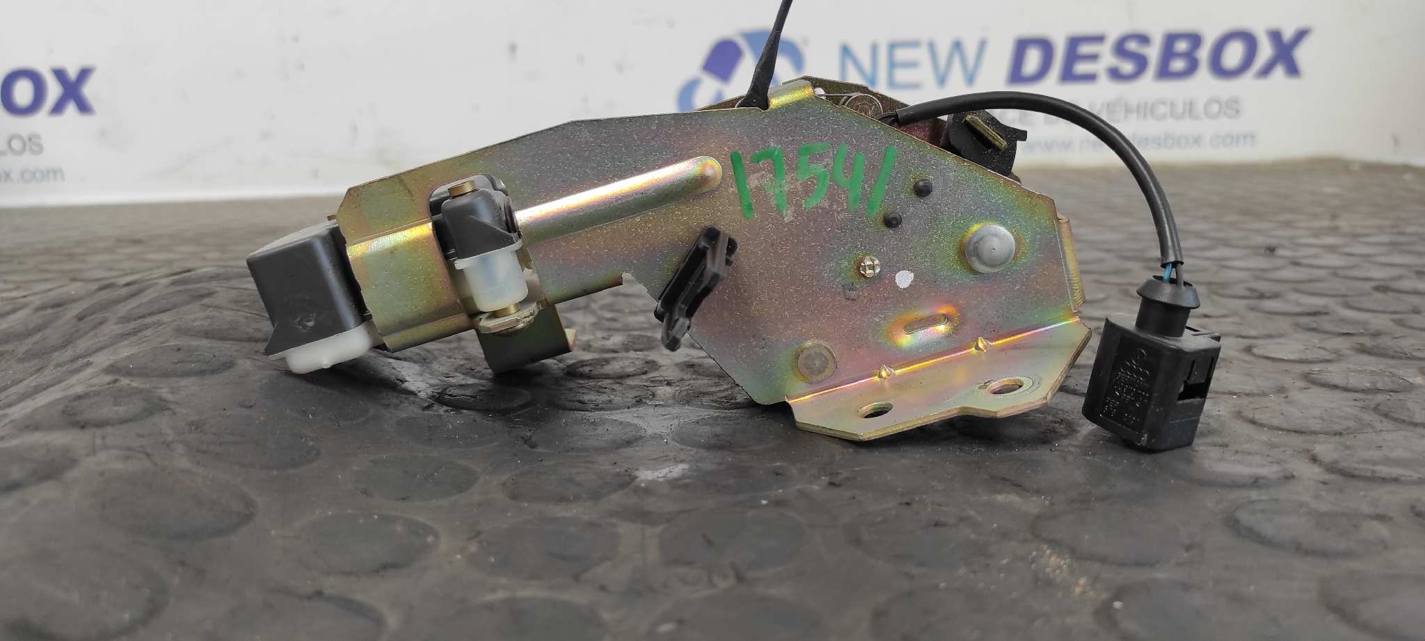 CERRADURA MALETERO / PORTON VOLKSWAGEN TOUAREG (7LA) - vista 4