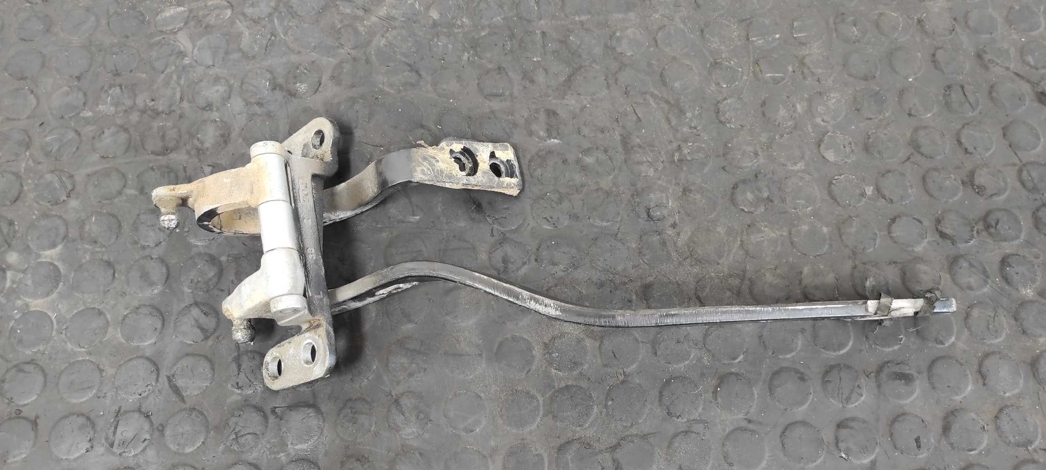 PORTON TRASERO VOLKSWAGEN TOUAREG (7LA)