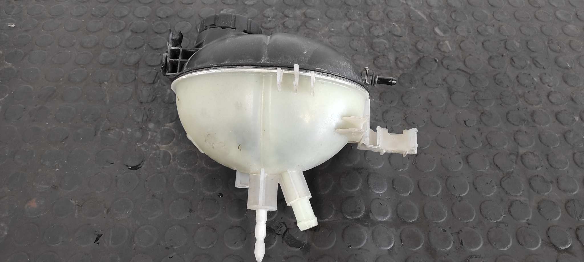 DEPOSITO EXPANSION MERCEDES-BENZ CLASE C (W204) BERLINA - vista 5