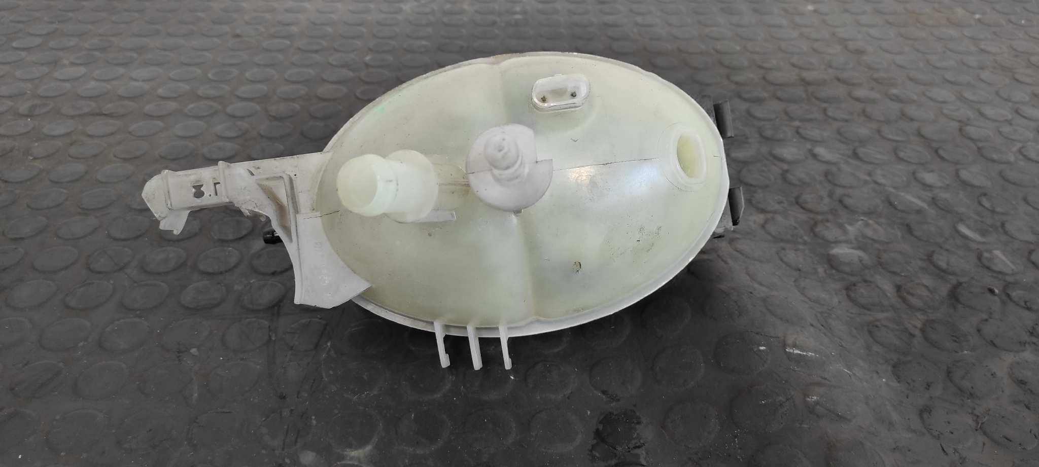 DEPOSITO EXPANSION MERCEDES-BENZ CLASE C (W204) BERLINA - vista 4