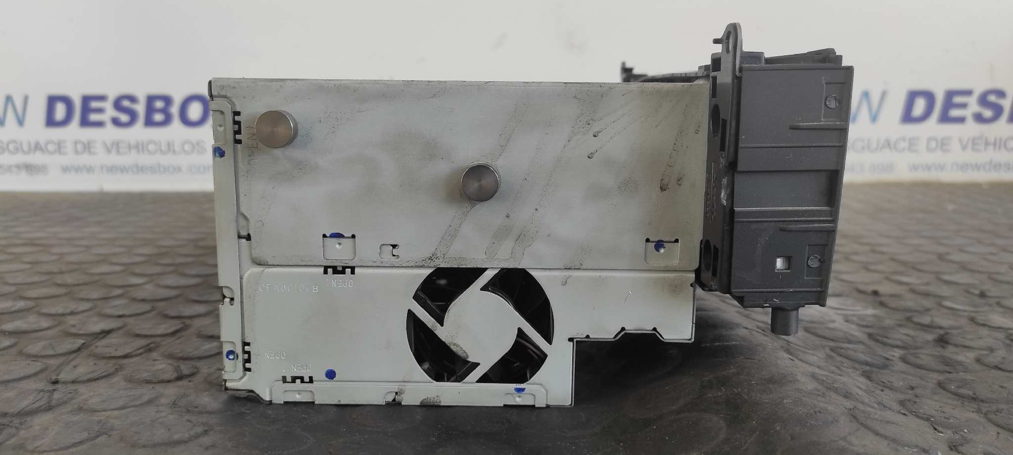 SISTEMA AUDIO / RADIO CD MERCEDES-BENZ CLASE C (W204) BERLINA - vista 8