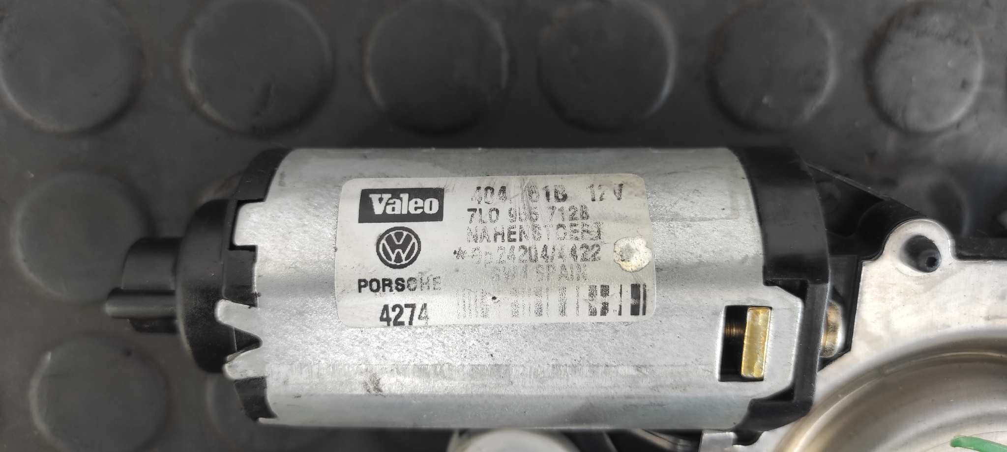 MOTOR LIMPIA TRASERO VOLKSWAGEN TOUAREG (7LA) - vista 2