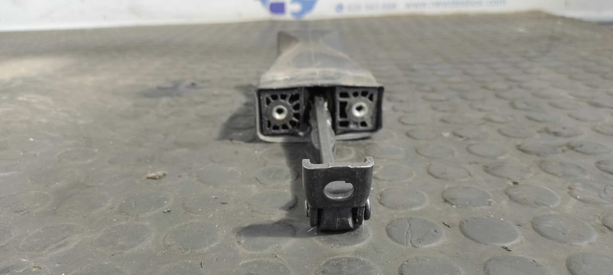 RETENEDOR PUERTA IZQUIERDA  SEAT IBIZA SC (6P5) - vista 3