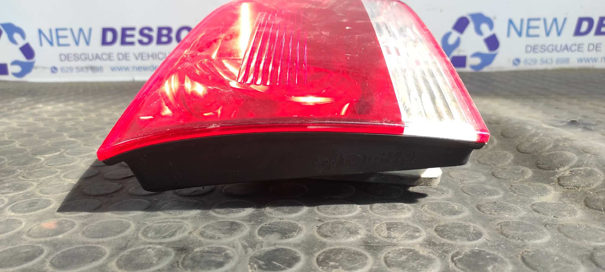 PILOTO PORTON IZQUIERDO VOLKSWAGEN TOUAREG (7LA) - vista 4