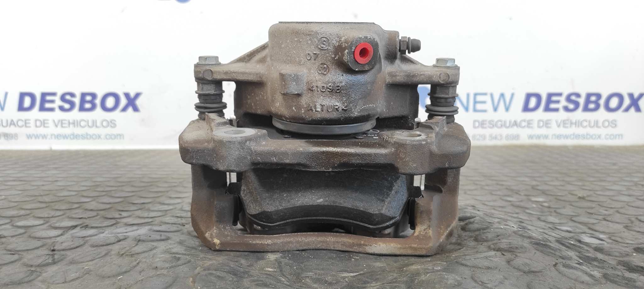 PINZA DE FRENO DELANTERA IZQUIERDA MERCEDES-BENZ CLASE C (W204) BERLINA - vista 4