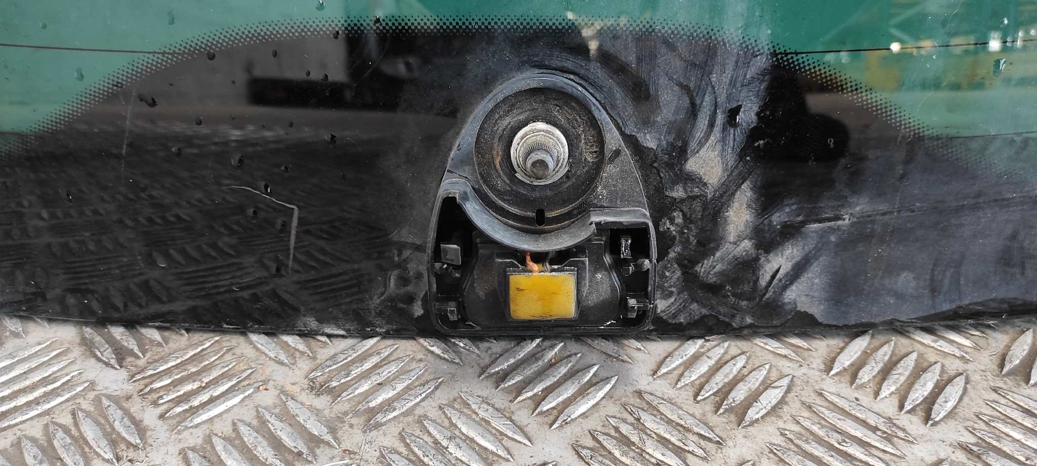 LUNA TRASERA VOLKSWAGEN TOUAREG (7LA) - vista 5