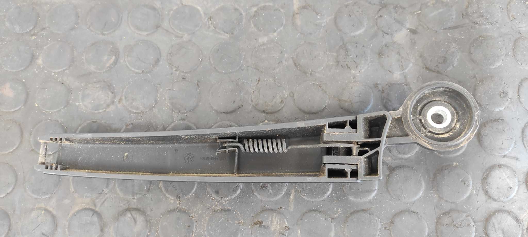 BRAZO LIMPIA TRASERO VOLKSWAGEN TOUAREG (7LA) - vista 3