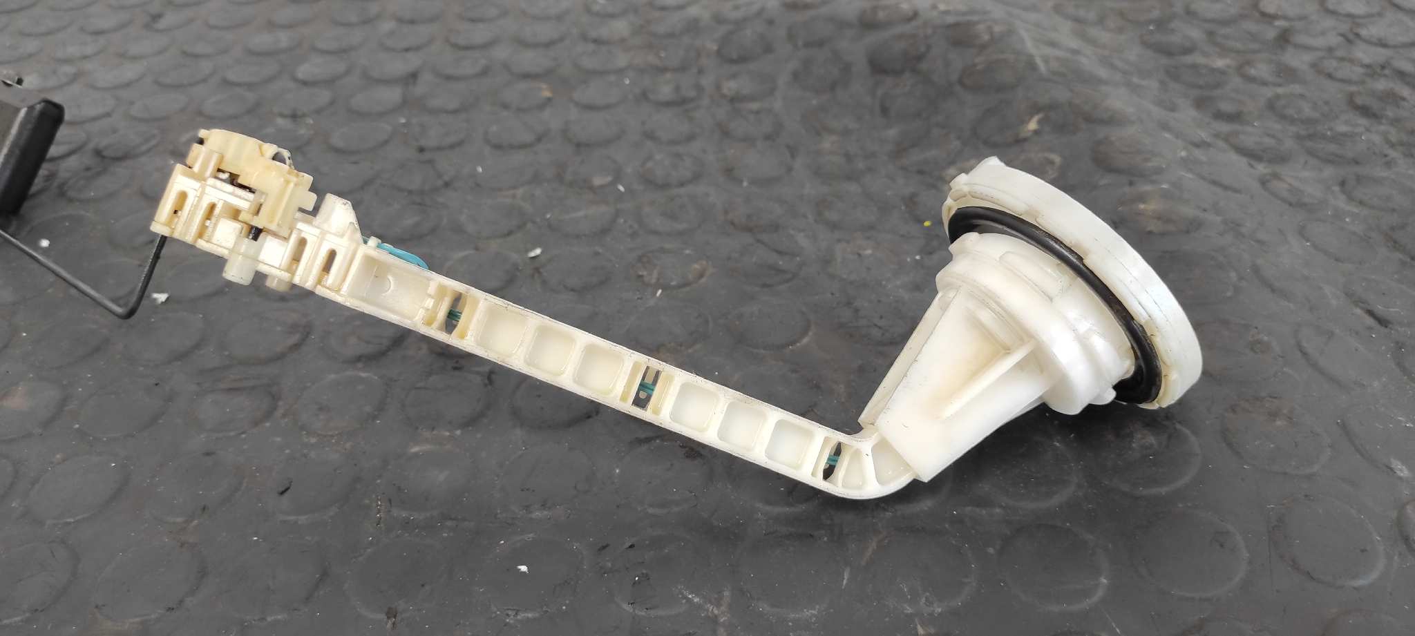 AFORADOR MERCEDES-BENZ CLASE E (W210) BERLINA DIESEL - vista 5