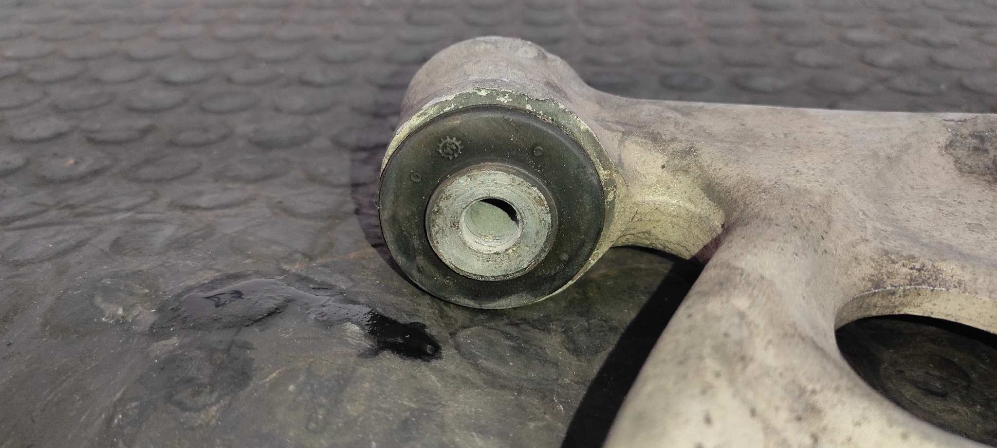 BRAZO IZQUIERDO INFERIOR DELANTERO VOLKSWAGEN PASSAT BERLINA (3C2) - vista 3